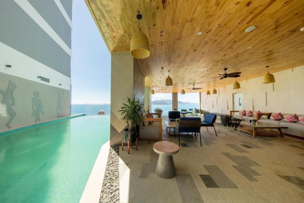 Panorama Luxury Sea View Apartment Nha Trang Extérieur photo